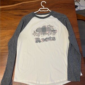 Roots Long Sleeve Shirt in Gray and Cream